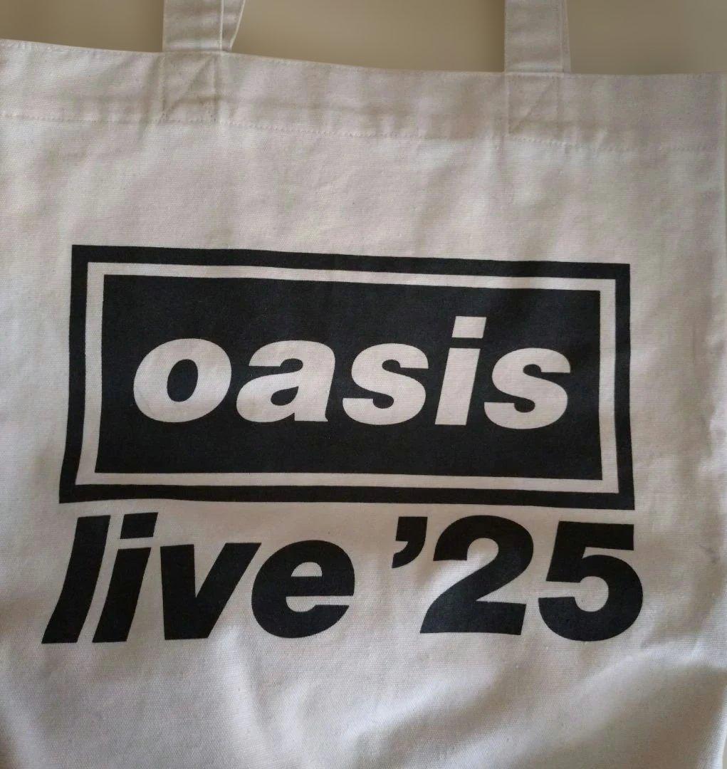 【oasis】Live'25 イギリスツアー公式グッズ(トートバッグ、バッチ)