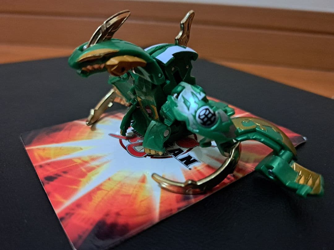 (激レア)爆丸 爆テク 神3 磁ドラガオン 轟フドウ 士ガリュウ