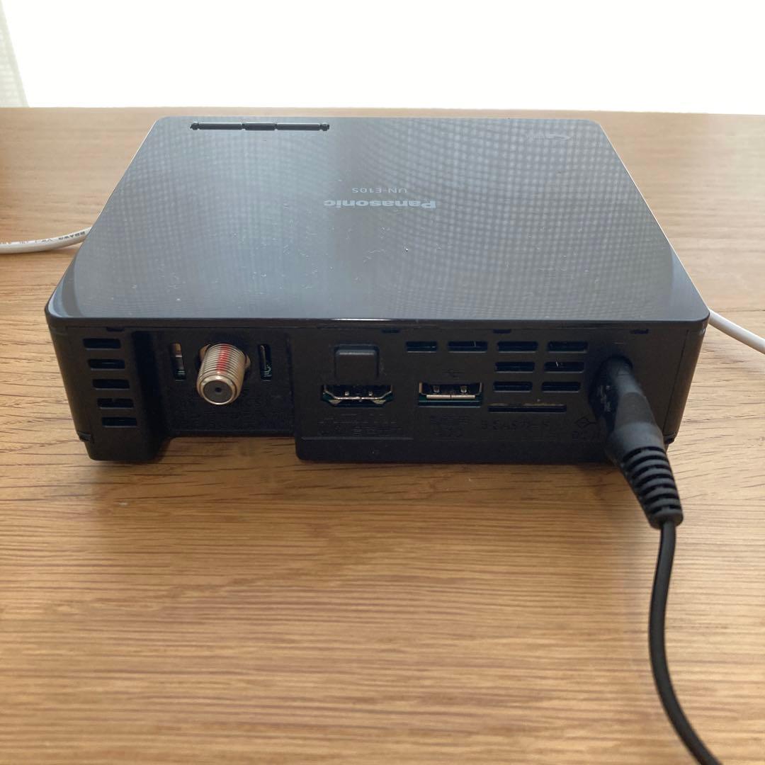 美品 Panasonic プライベートビエラ UN-10CE10-W ホワイト