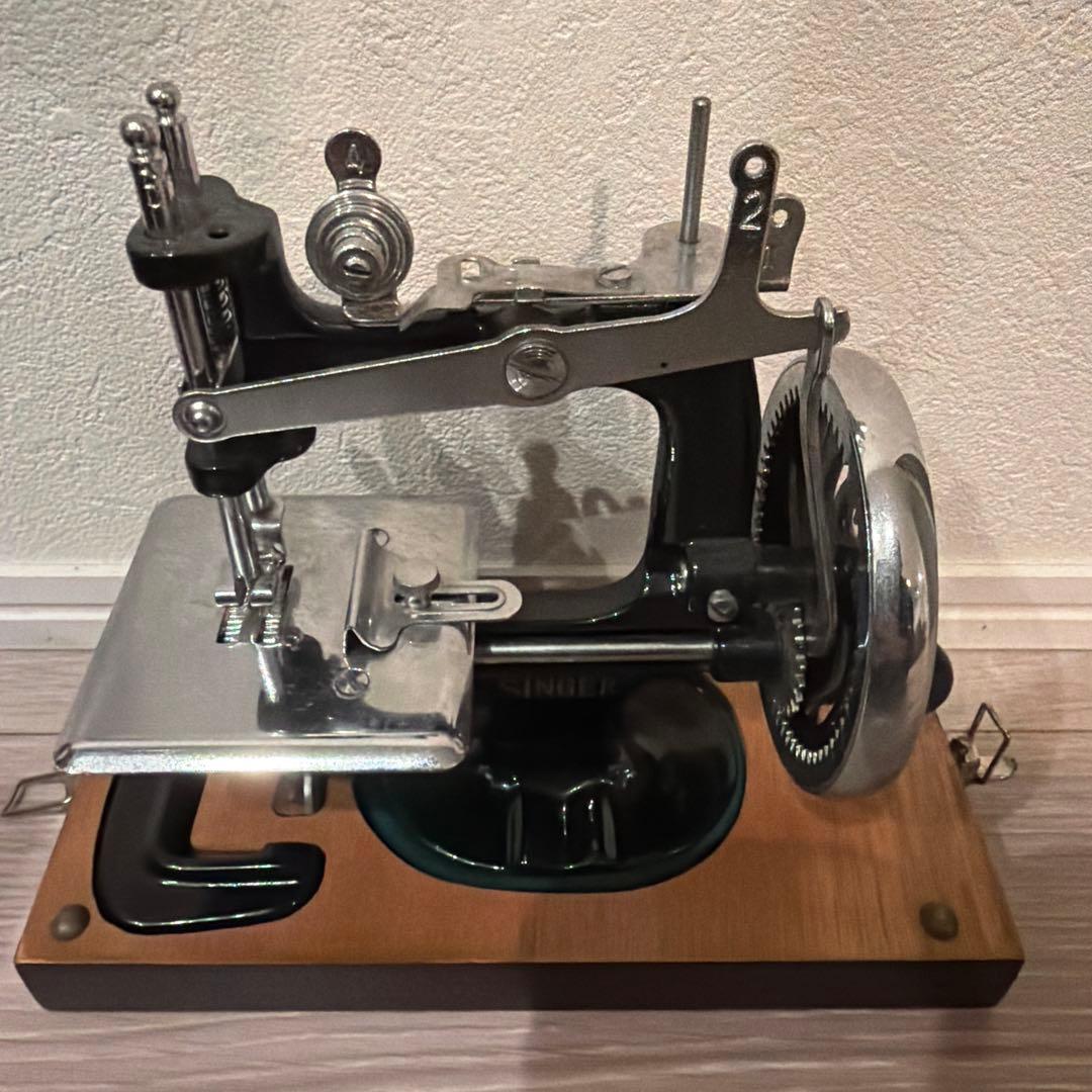 希少　アンティーク SINGER シンガー トイミシン