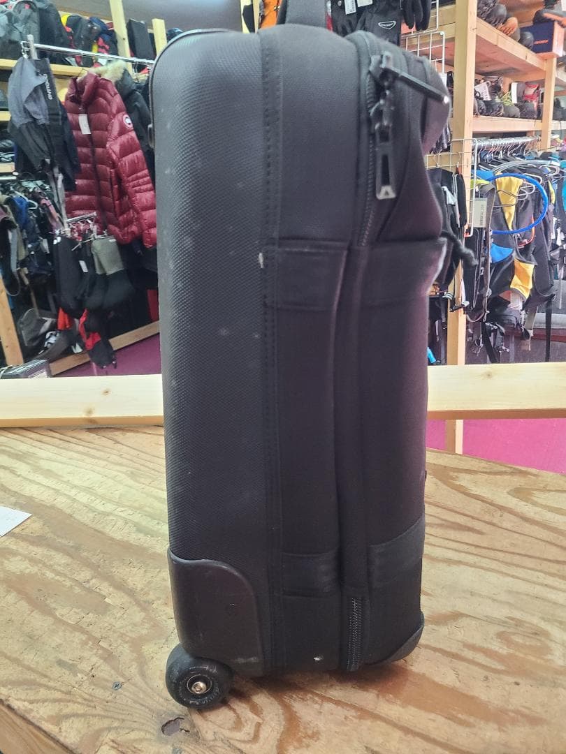 ウィーリー フライト デック 38L トラベルバッグ