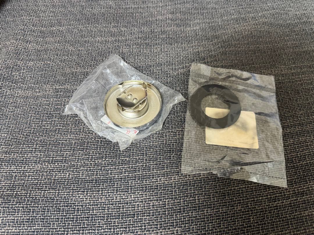 GS400 タンクキャップ　　スズキ