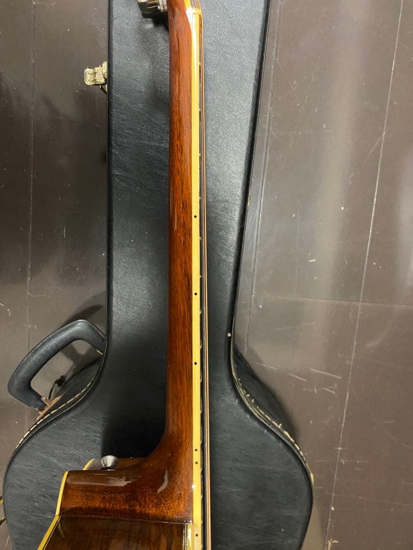 アコースティックギター　YAMAHA