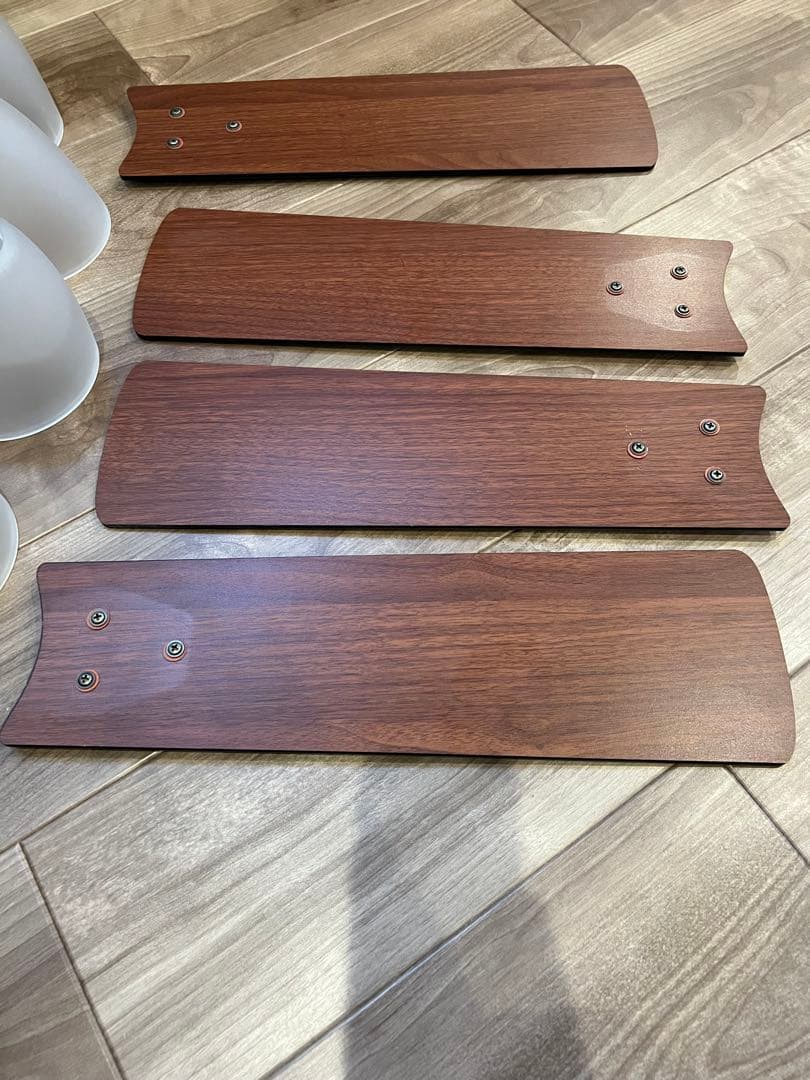 LOWYA　シーリングファンライト