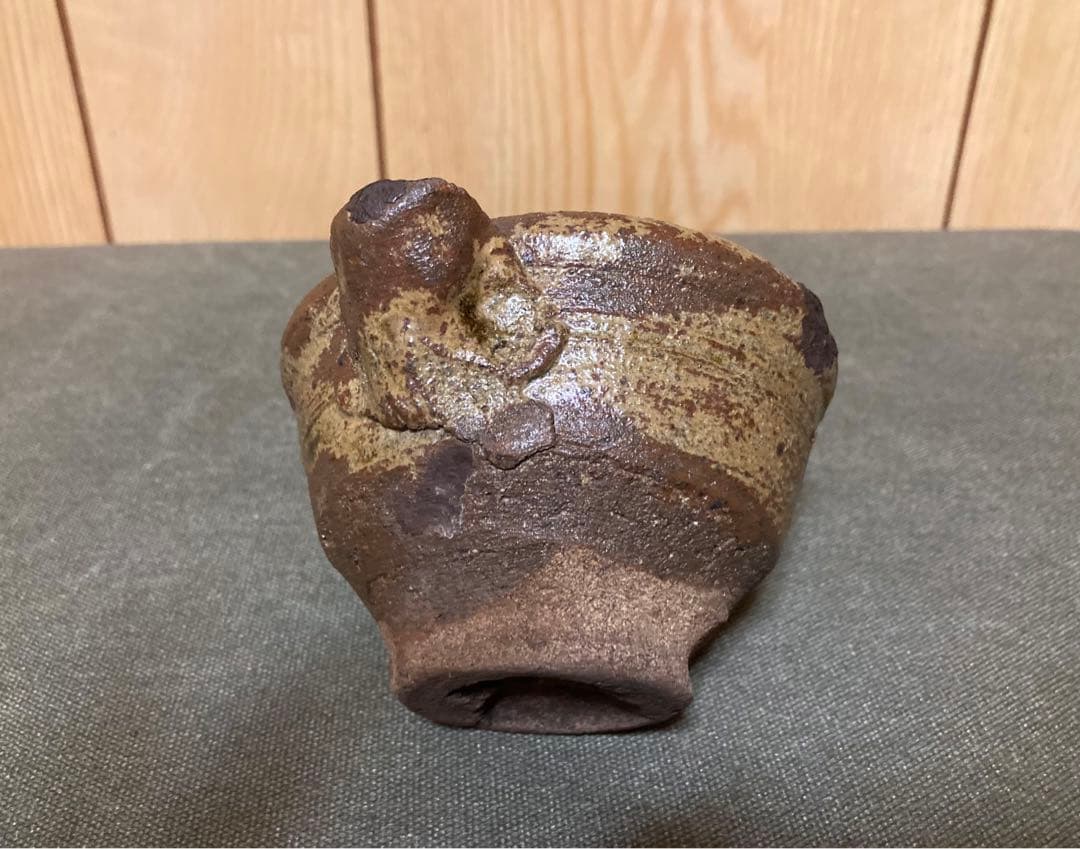 伊羅保 片口ぐい呑み (検索 古伊羅保 黄瀬戸 古唐津 酒器