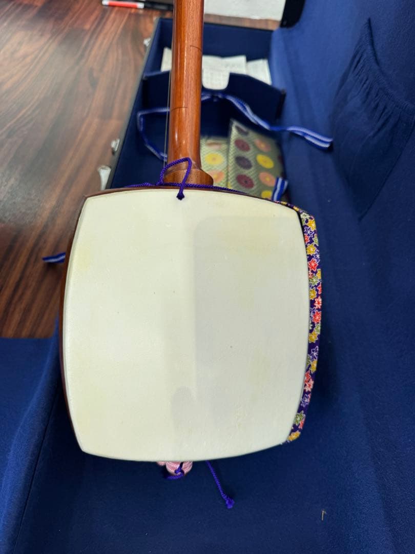 三味線本体 木製 花柄装飾 ケース付き