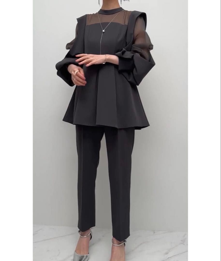 ルイルエ セットアップ スリットスリーブペプラムトップス＆ テーパードパンツ L