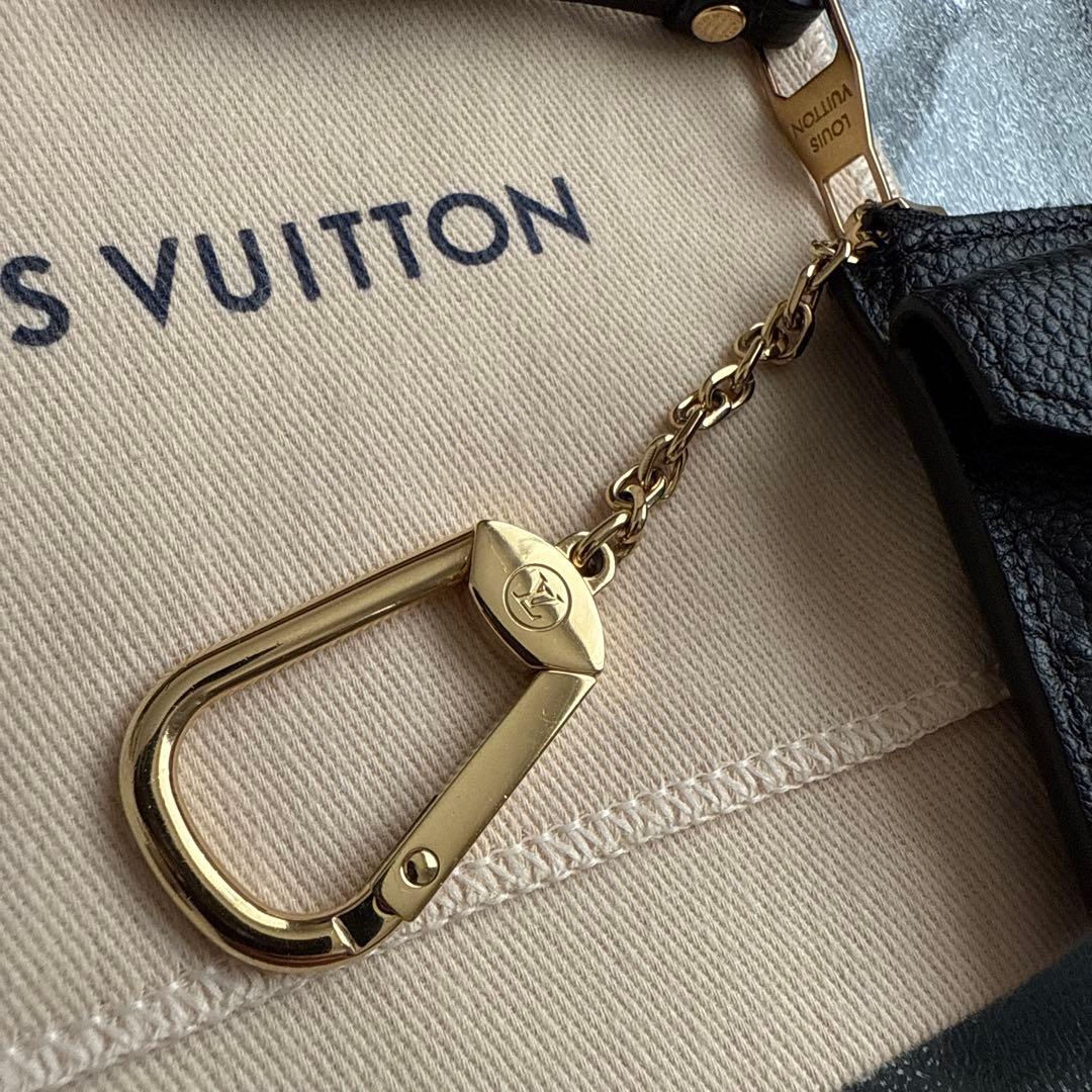 LOUIS VUITTON カードケース ポルト カルト・レクト ヴェルソ