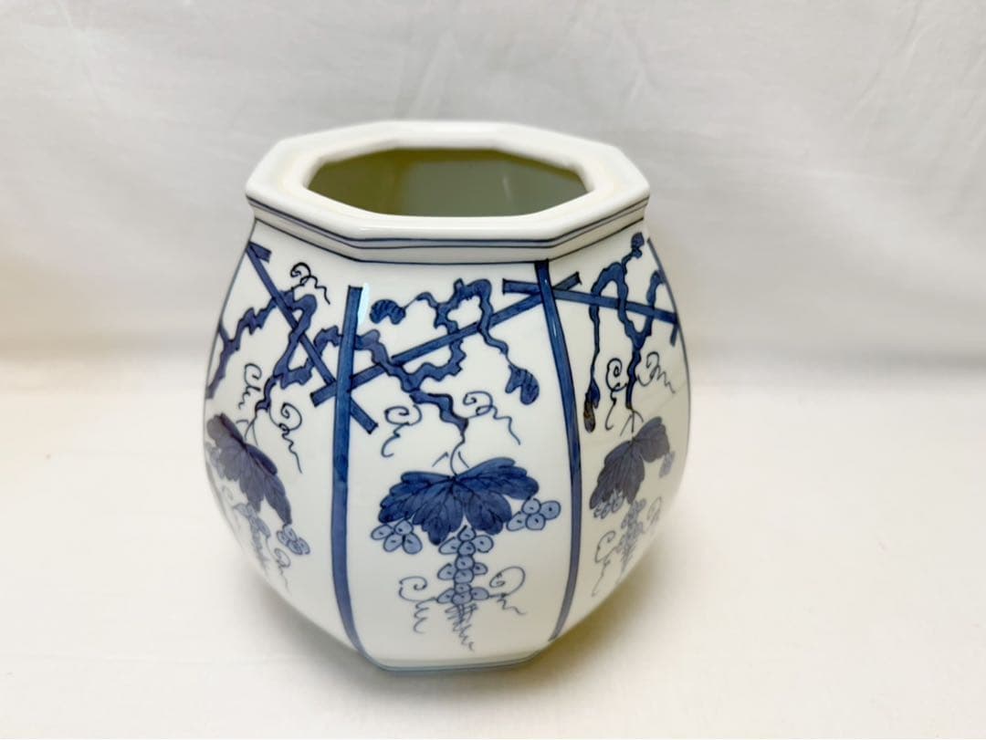 未使用 茶道具 手塚祥堂 别号 央 造 染付葡萄棚文 水指 底印 栞 共箱