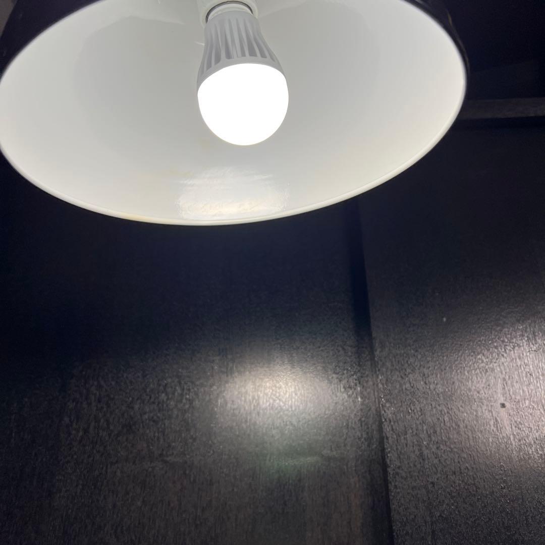 アーム式黒金属ランプ LED電球付き　ライト　スタンドライト　ヴィンテージ