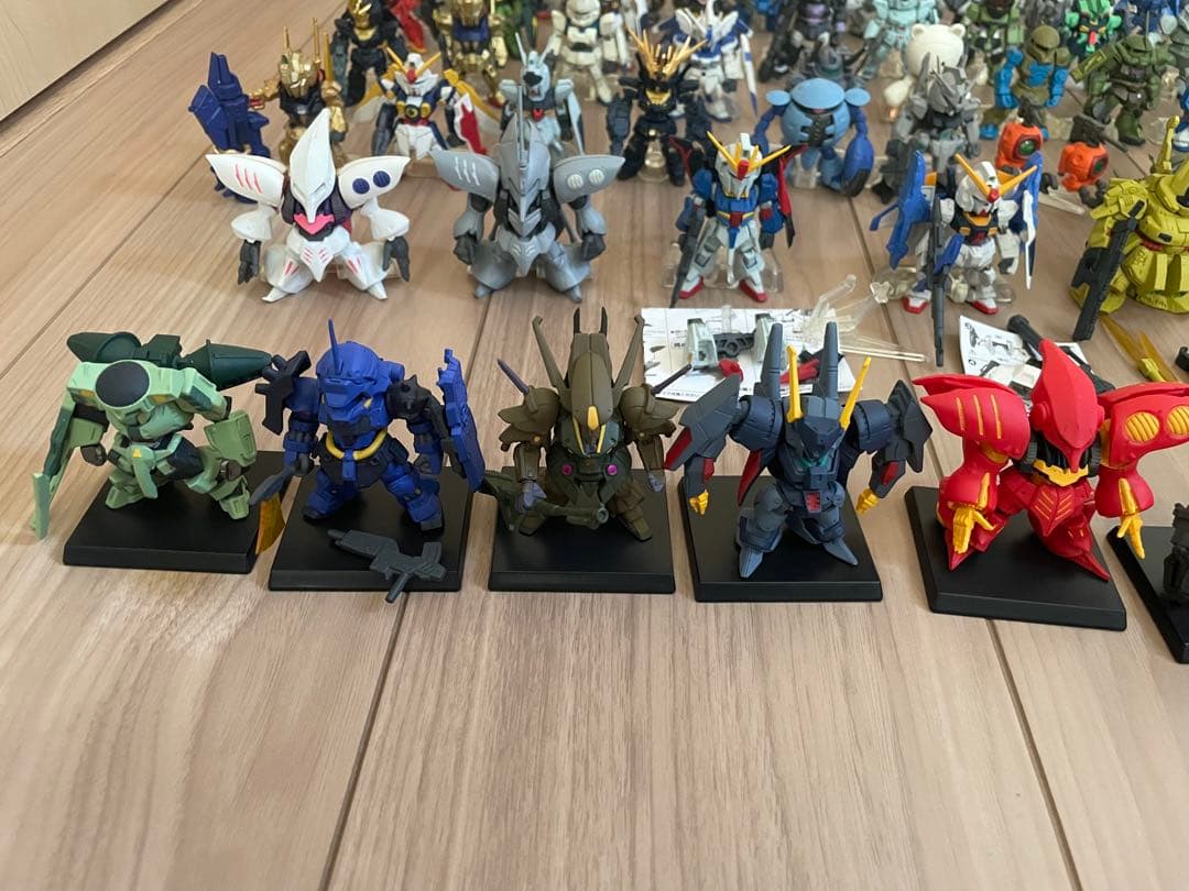 ガンダムコンバージ　約100 体　ジャンク　未開封あり