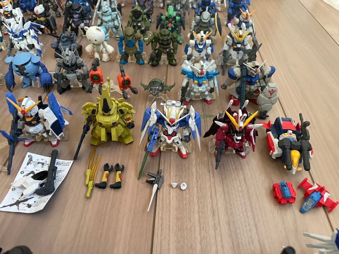 ガンダムコンバージ　約100 体　ジャンク　未開封あり