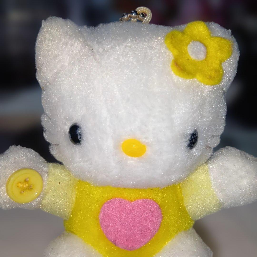ハローキティ2002年 ぬいぐるみマスコット手つなぎイエローチェーン付激レア