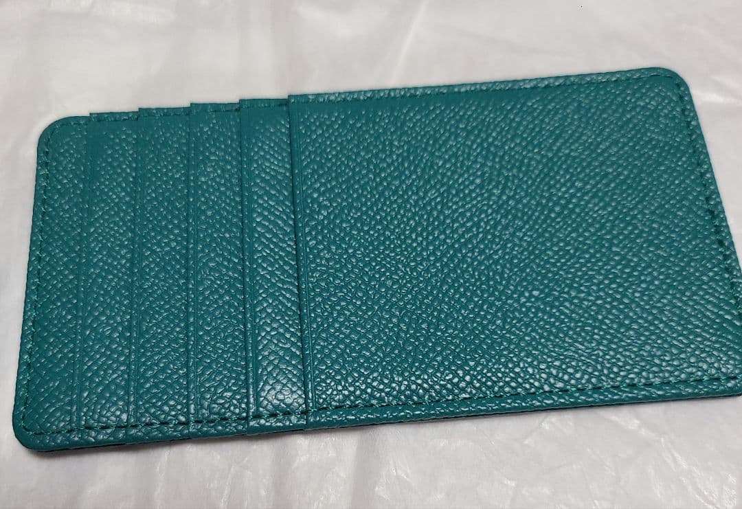 牛革ミドルウォレット 馬蹄チャーム付き