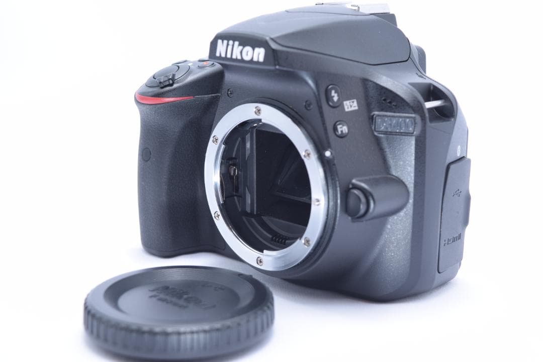 ②Nikon D3400 デジタル一眼レフ　Wレンズセット　手振れ補正レンズ付き