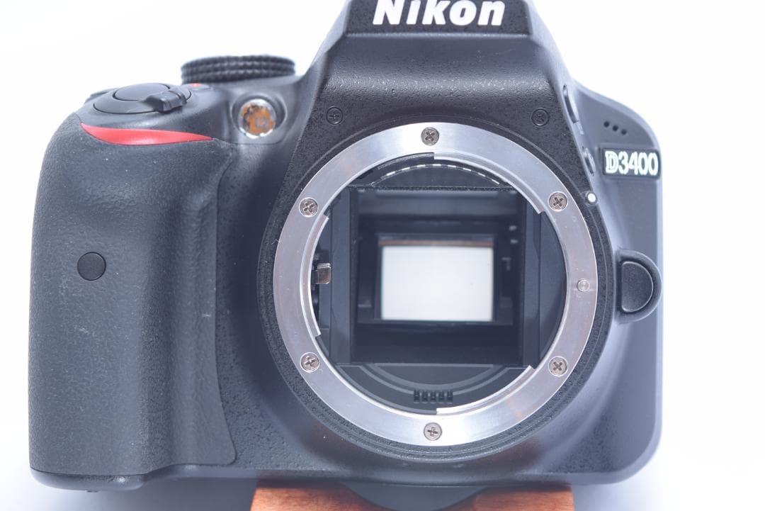 ②Nikon D3400 デジタル一眼レフ　Wレンズセット　手振れ補正レンズ付き