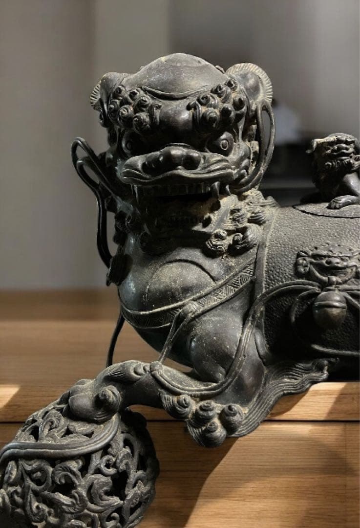 旧家　古い銅製　高炉　獅子　古銅宣徳銅　神獣　魔除　縁起物　彫金　玉獅子