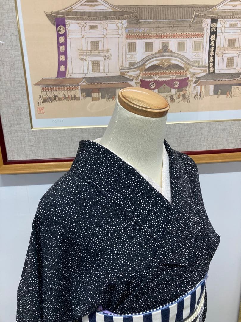 黒に白の水玉模様 小紋着物