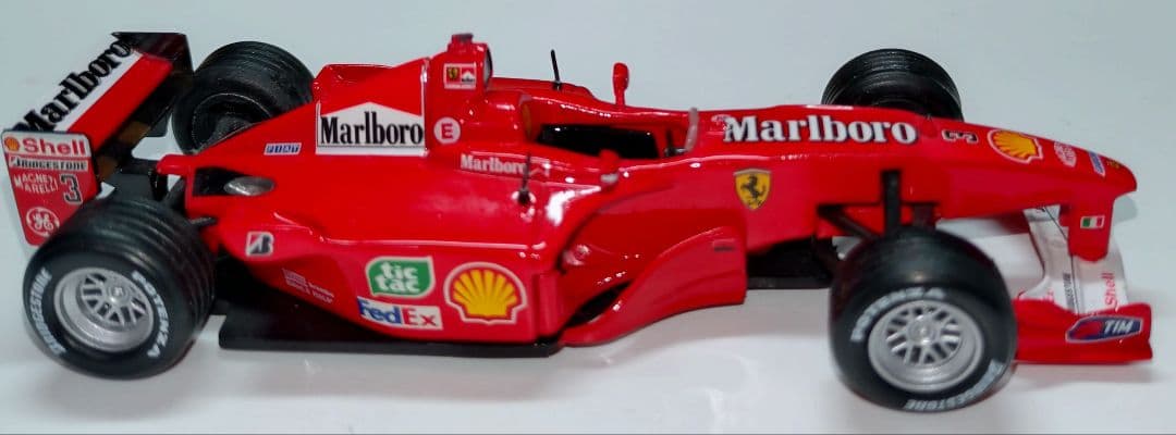 マルボロ フェラーリ F1-2000 1/43 ミハエル・シューマッハ ミニカー