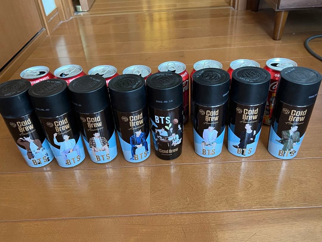 ⭐️BTS 防弾少年団　CD 写真集などなどまとめ売り　アミボム2本付き‼️⭐️