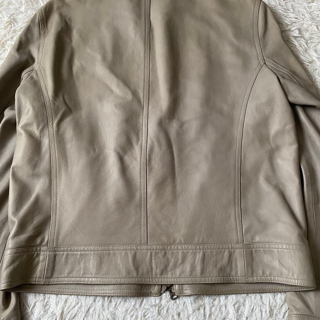 美品■エンメティ　シングル　ライダースジャケット　ラムレザー　ベージュ　50
