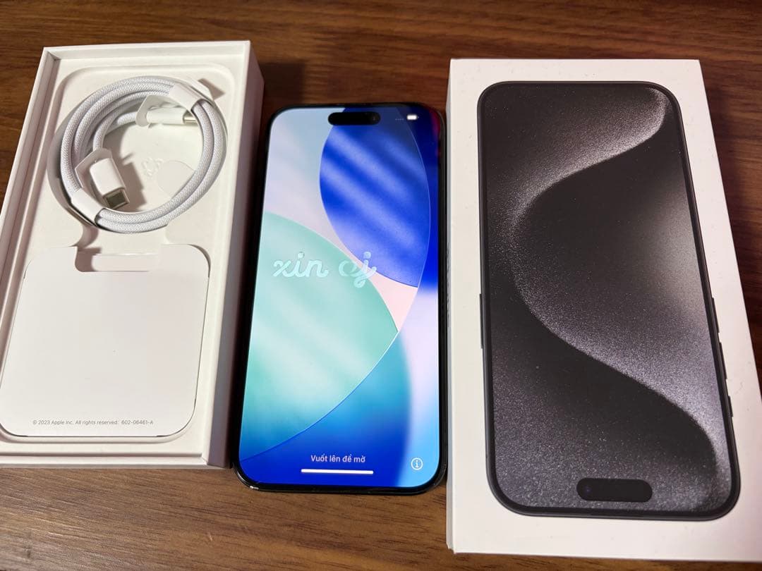 Apple iPhone 15 Pro スペースグレー 本体