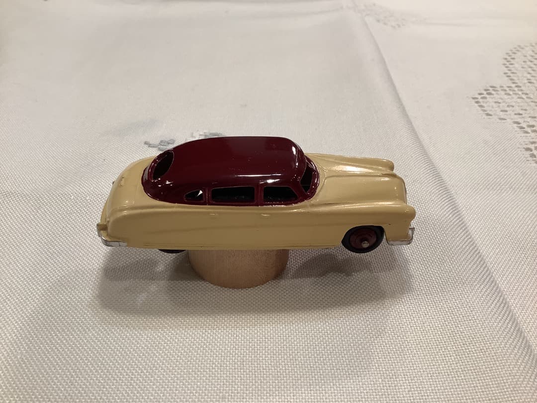 美品激レア　DINKY TOYS HUDSON COMMODOREミニカー