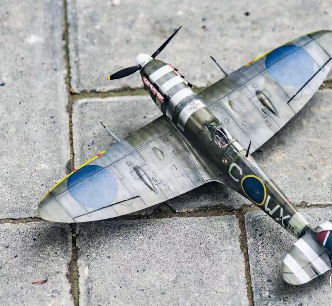 完成品　模型　スピットファイア　Mk.V