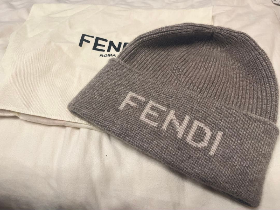 FENDI⭐︎ビーニー⭐︎グレー