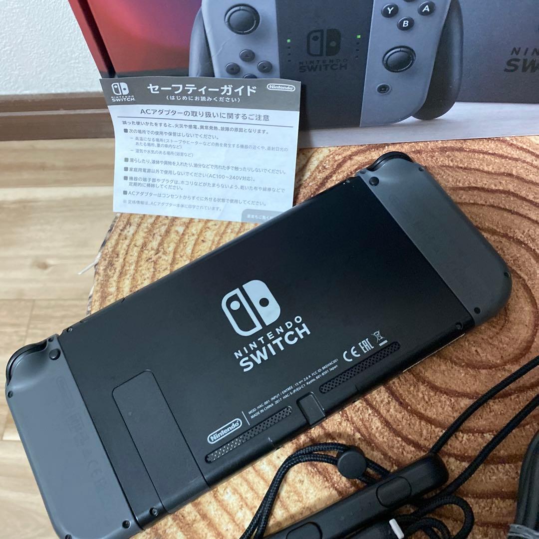 Nintendo Switch ニンテンドースイッチ本体　グレー ①