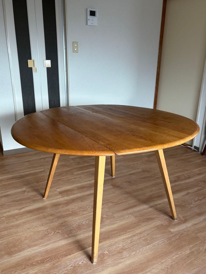 アーコール　バタフライテーブル　8月中まで