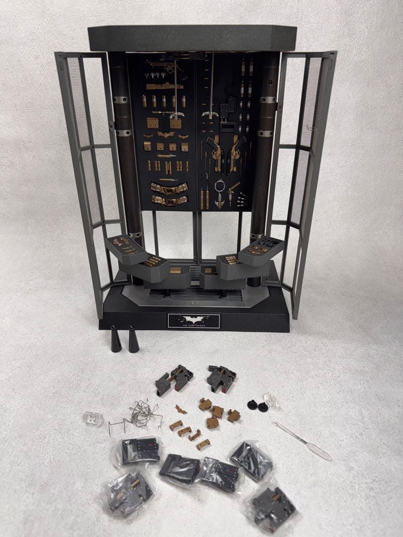 b*d様 バットマン格納庫 ダークナイト ホットトイズ