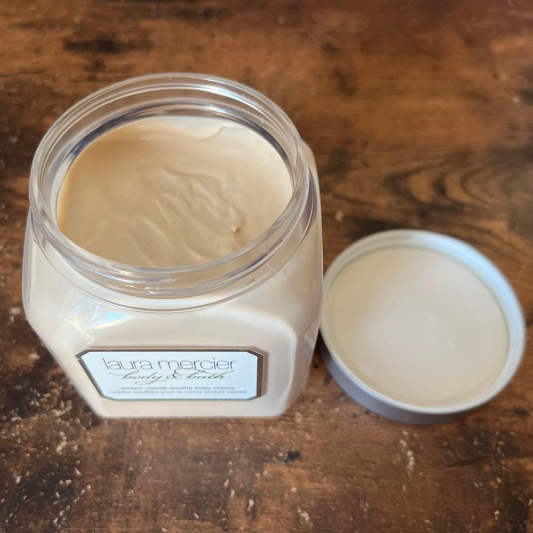 Laura Mercier ボディクリーム アンダーバニラ 300g
