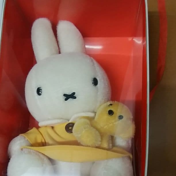 ミッフィーぬいぐるみ