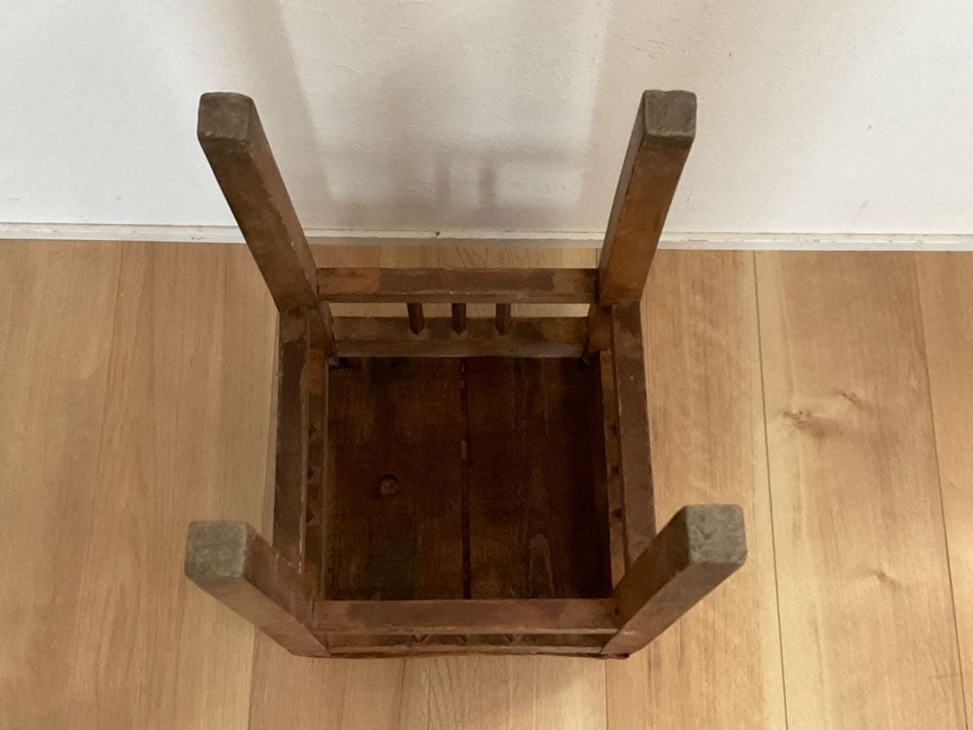 ヴィンテージ　アンティークスツール　透かし三本梯子　椅子　古道具