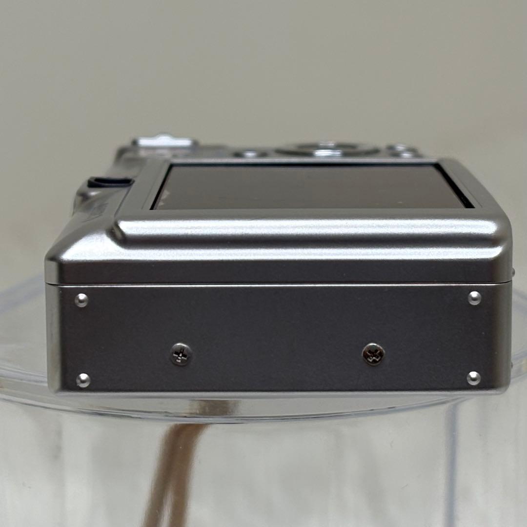 Canon カメラ　IXY 70 PC1193 充電器　箱 コンデジ　動作品