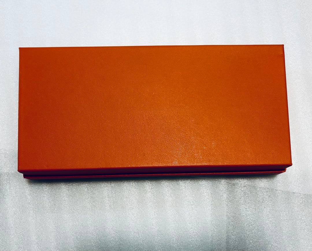 新品　HERMES エルメス フェイタオル　箱
