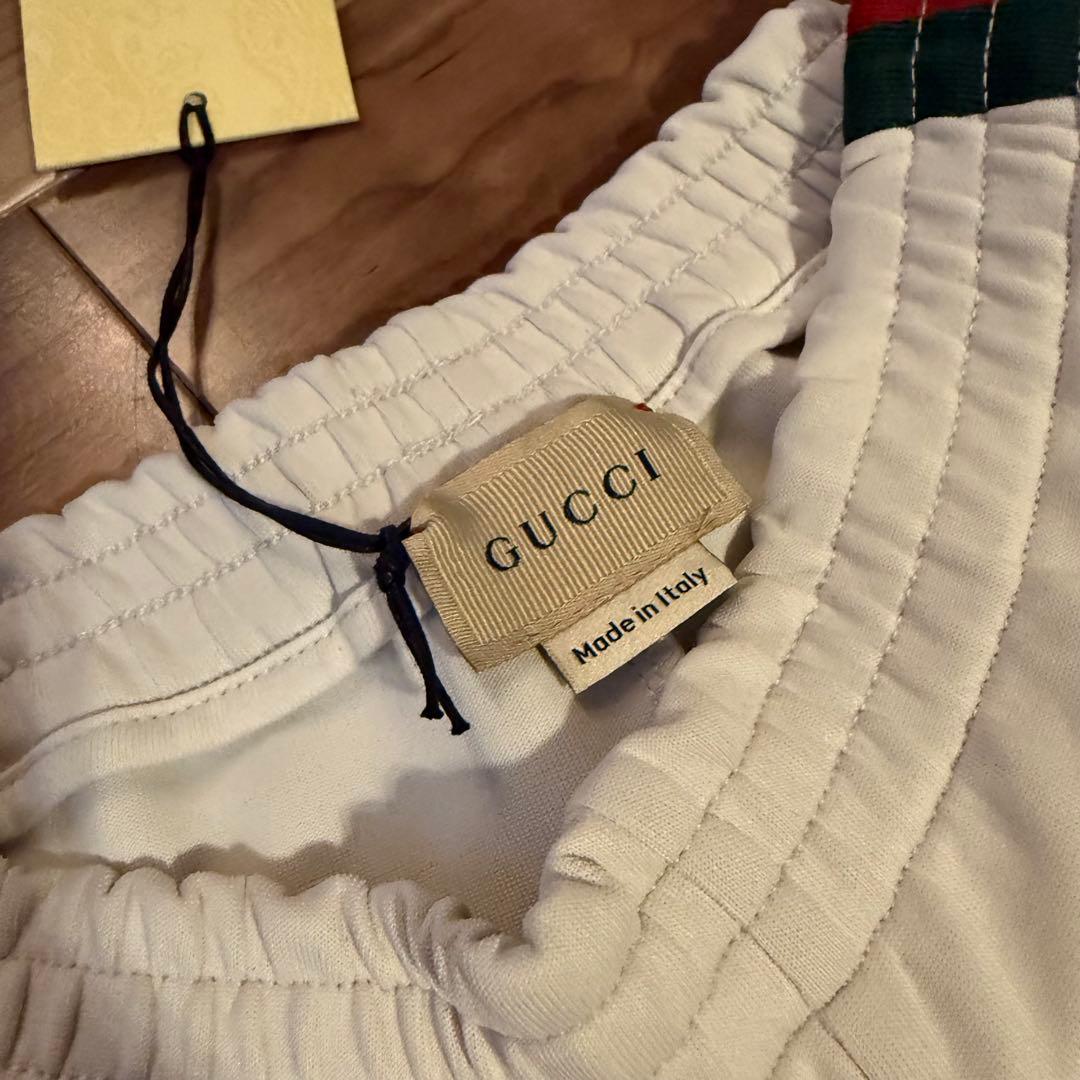 新品タグ付き★GUCCI キッズ ズボン スウェット パンツ シェリーライン