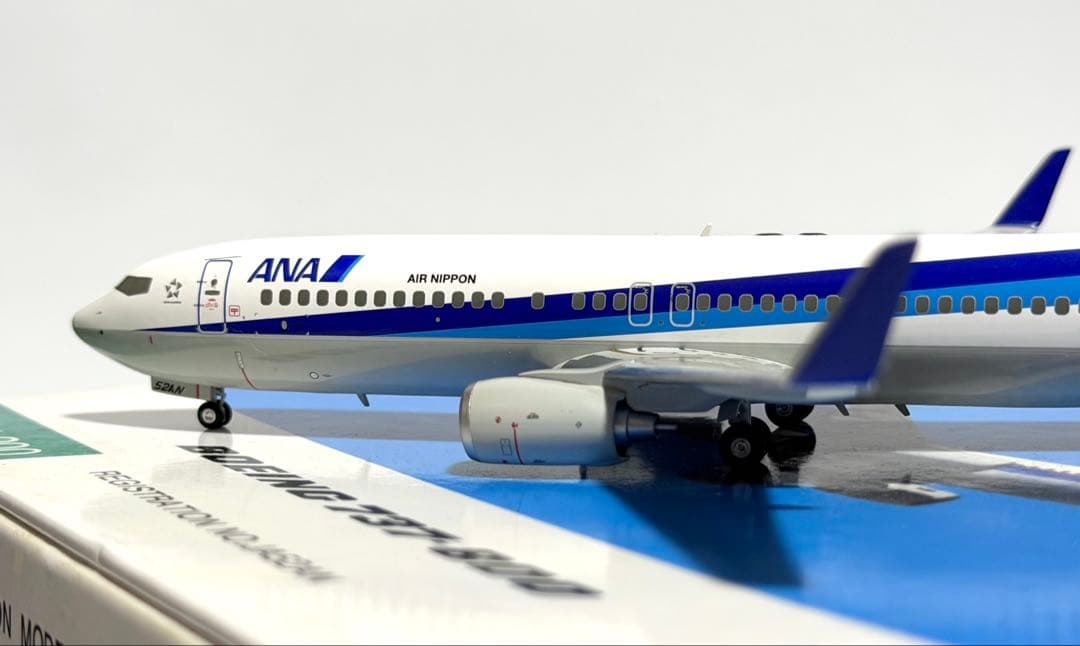 全日空商事 1/200 B737-800 ANA NH20033