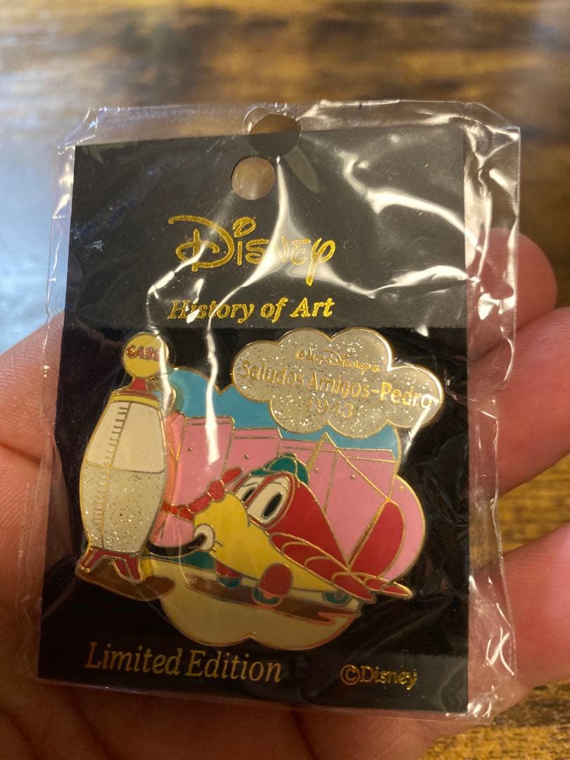 【レア】Disneyピンバッチ　コレクター向け　新品・台紙付き　16個セット♪