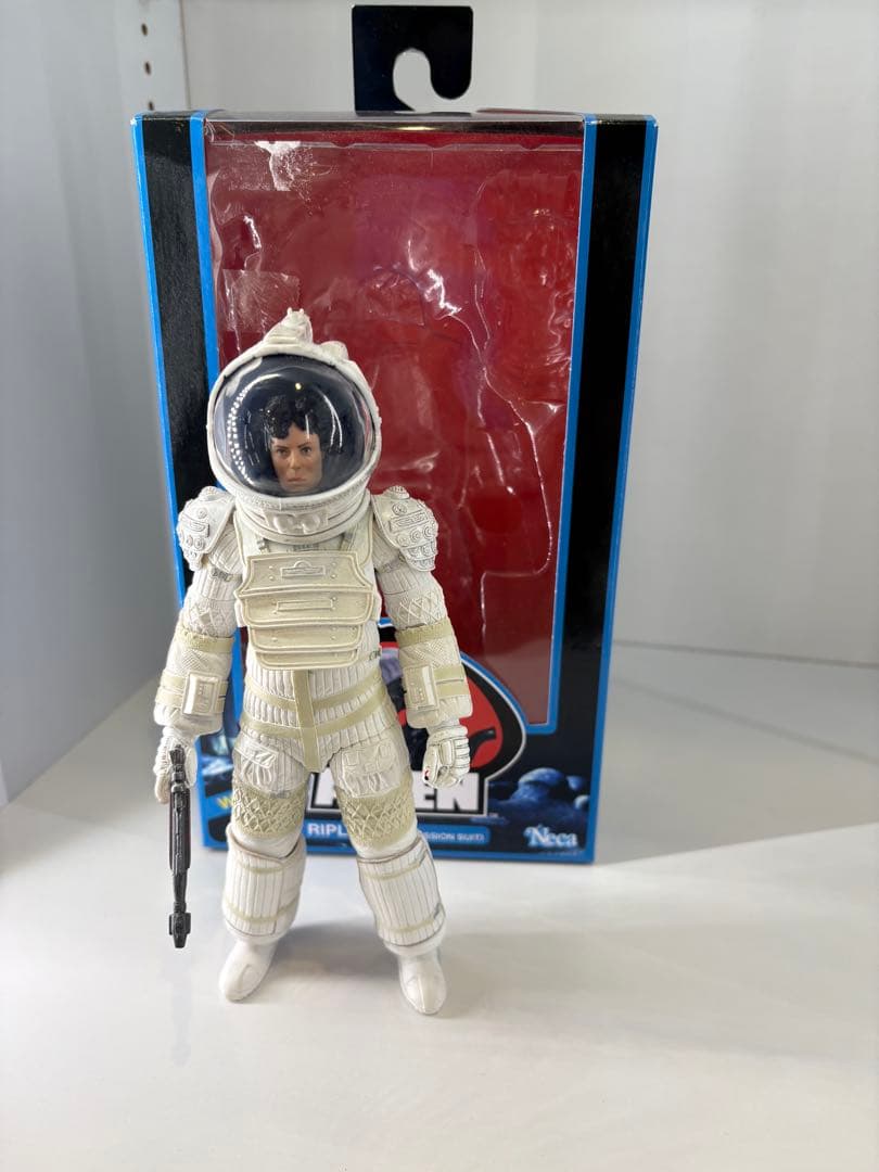 ネカ　エイリアン　リプリー　豆魚雷