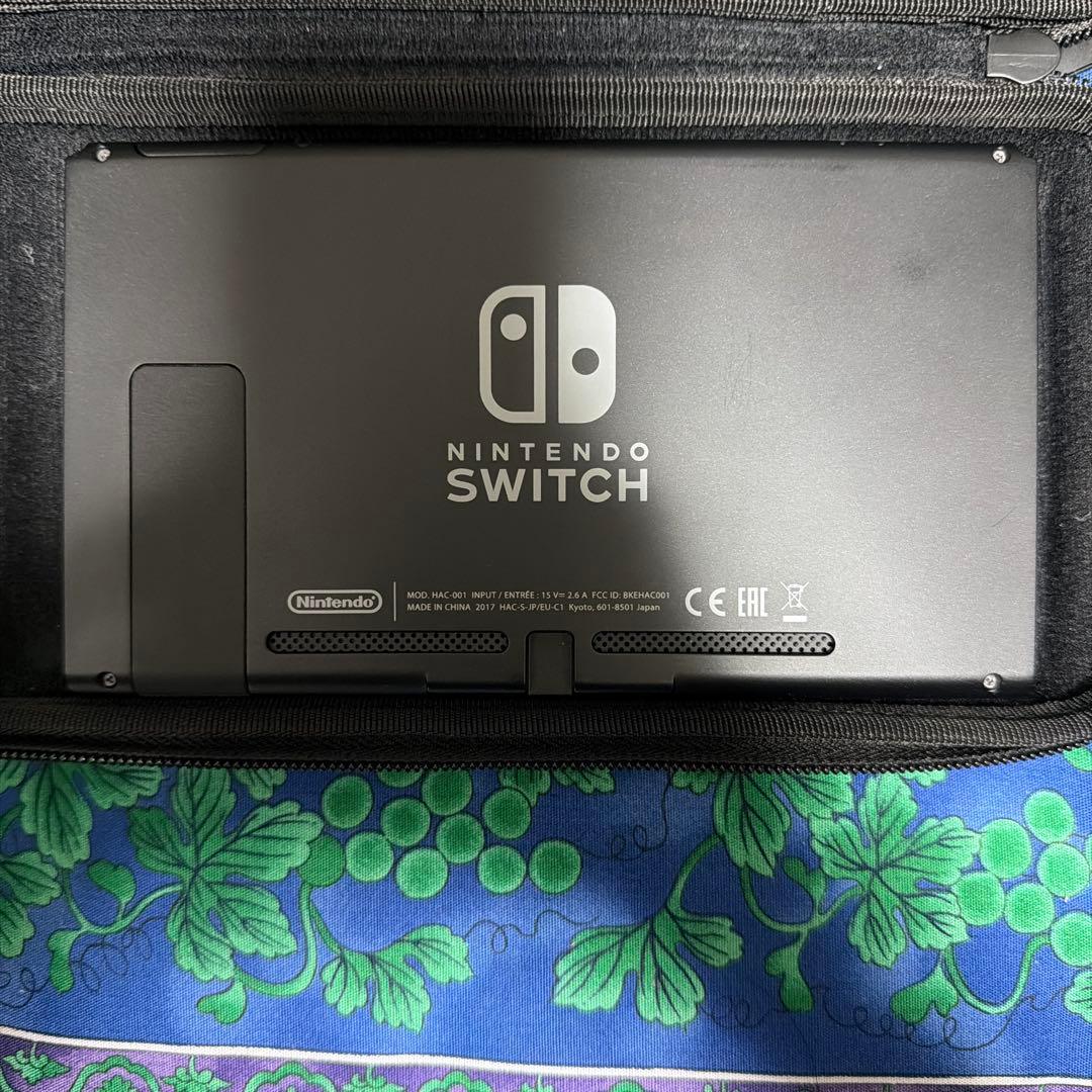 Switch Nintendo Switch 充電スタンド　ケース　美品