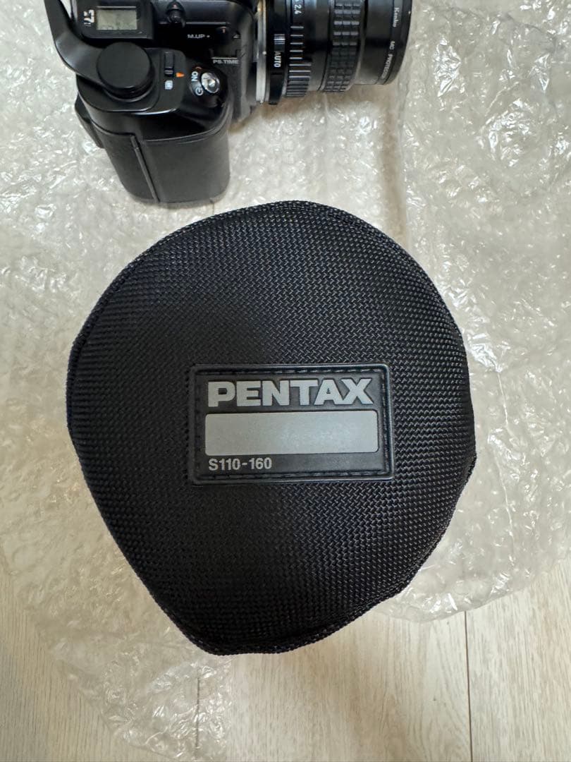 PENTAX67Ⅱ 中判フィルムカメラ 木製グリップ、レンズ２本付き