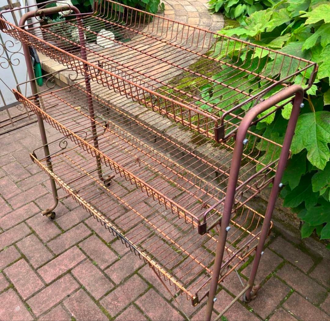 引取り歓迎　ワイヤーラック　古家具　ビンテージ　棚　什器　シャビー