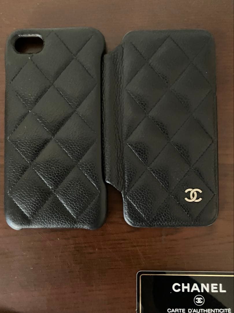 CHANEL iPhoneケース
