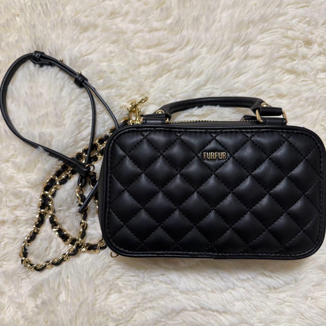 FURFUR キルティングフォンホルダー　ブラック