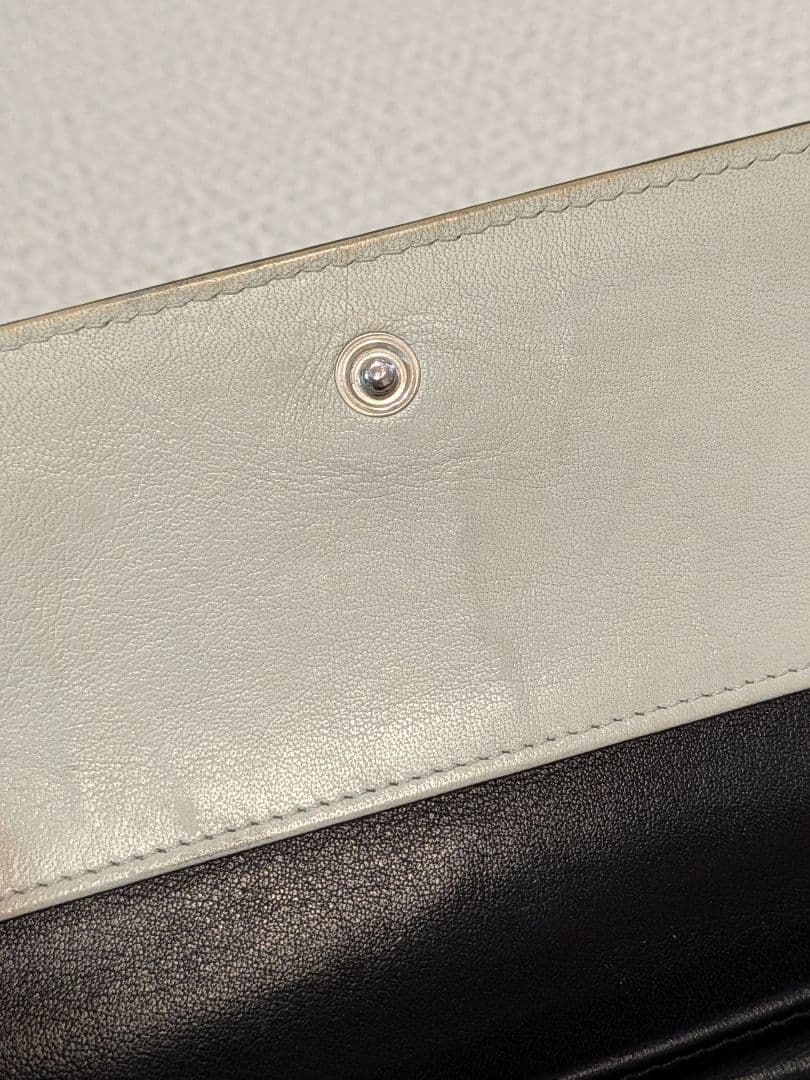 シャネル　黒　ビコローレ　マトラッセ　三つ折り長財布　カーフスキン　ショルダー