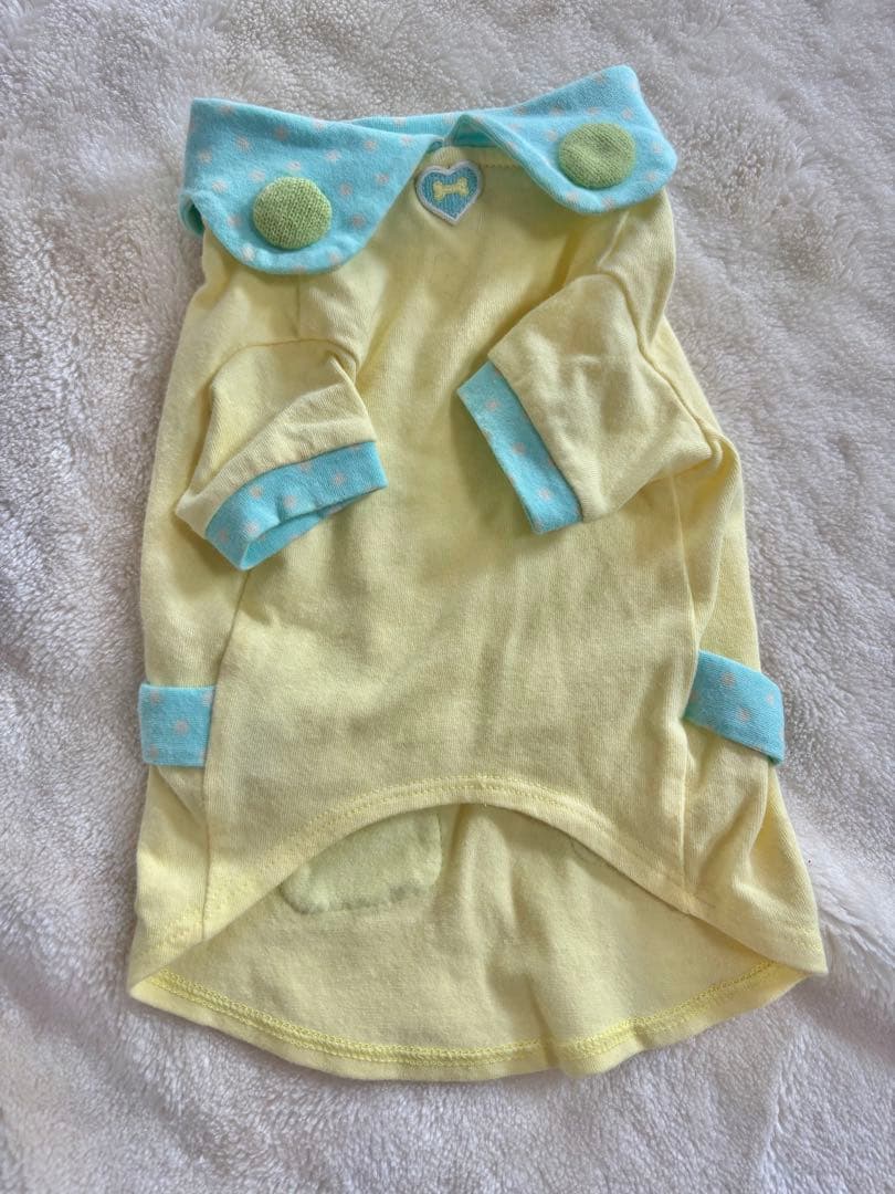 【Fifi&romeo】カップケーキ刺繍の犬服（イエロー×水色）