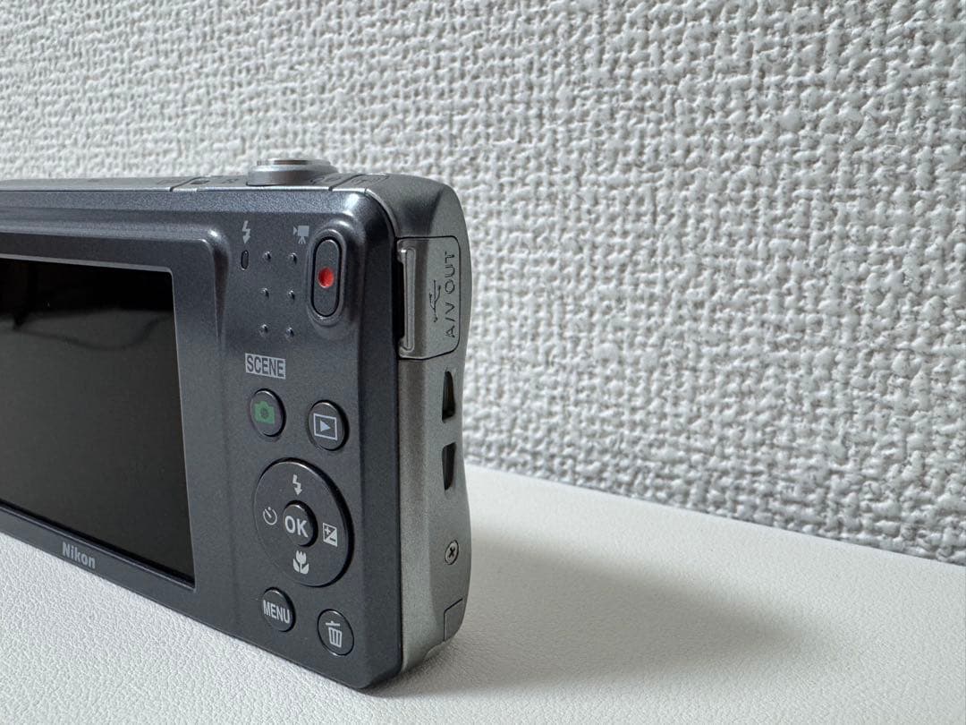 Nikon COOLPIX s3700 シルバー