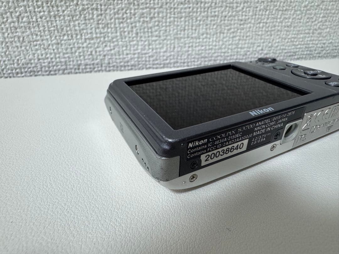 Nikon COOLPIX s3700 シルバー
